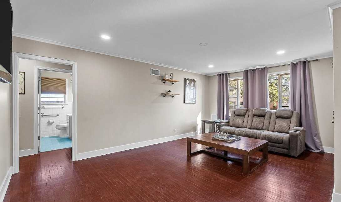 728 Kimbrough St - Photo 6 of 20