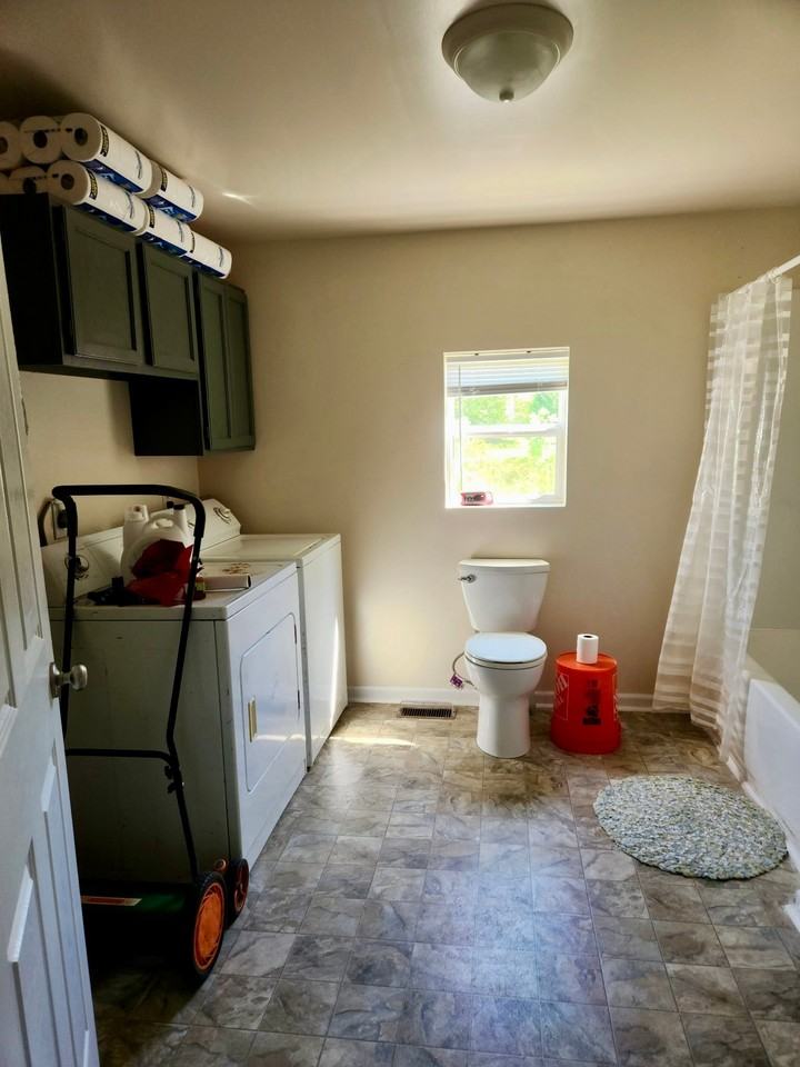 209 Walnut St - Photo 4 of 9