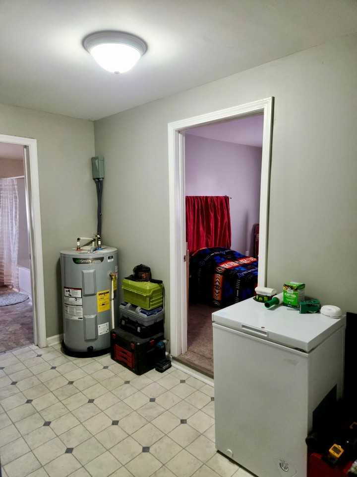 209 Walnut St - Photo 6 of 9