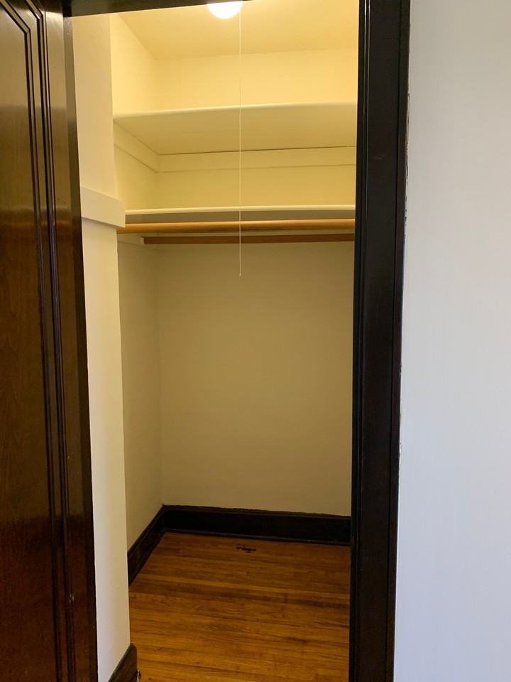 145 Chatsworth St S #305 - Photo 2 of 17