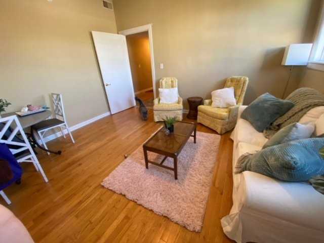 608 N Roan St #7B - Photo 4 of 5