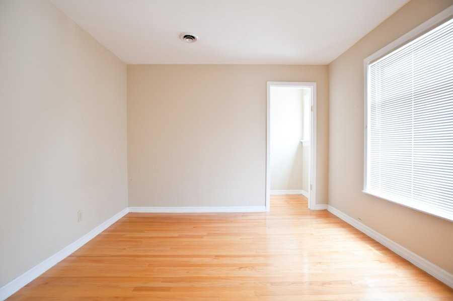 2431 N Farwell Ave - Photo 4 of 13