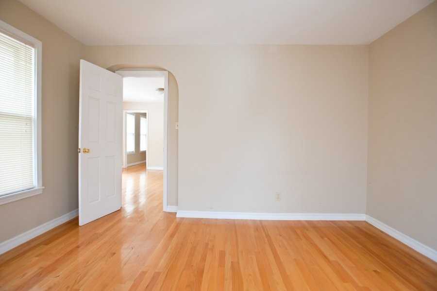 2431 N Farwell Ave - Photo 6 of 13