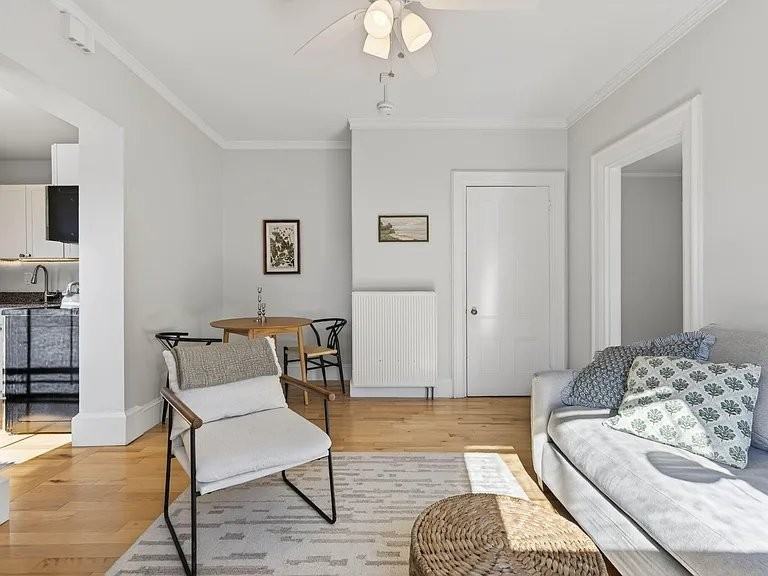 138 Pine St #11 - Photo 5 of 19