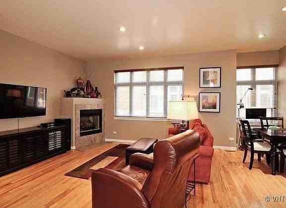 2429 N Clybourn Ave #E - Photo 6 of 7