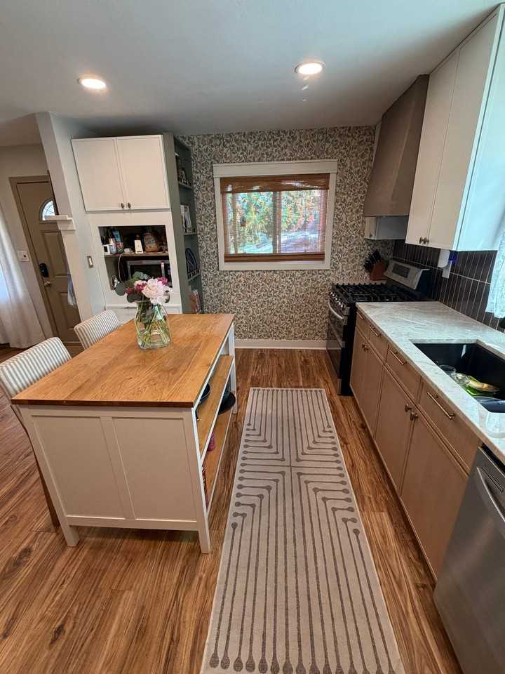 1780 Pentuckett Ave - Photo 2 of 8