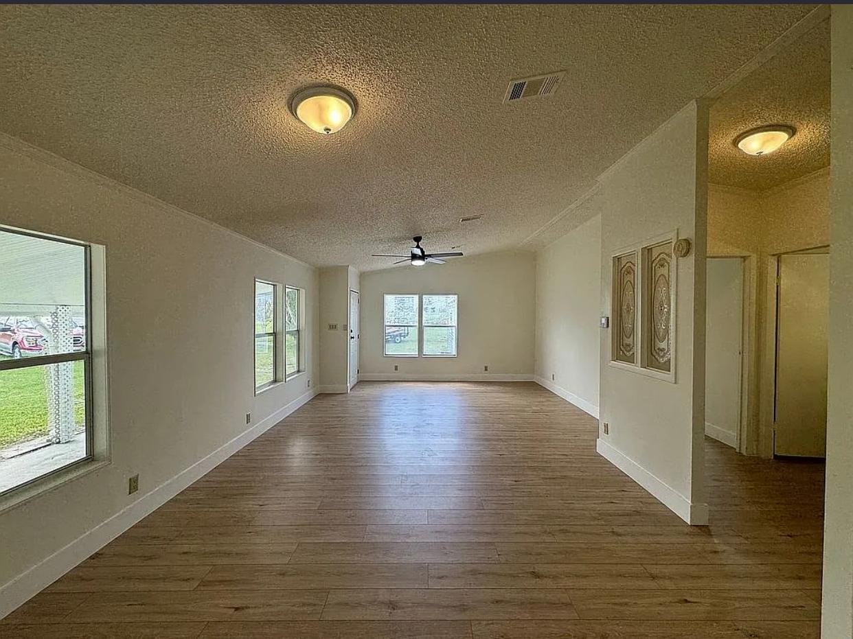 644 Jeremy Dr - Photo 2 of 10