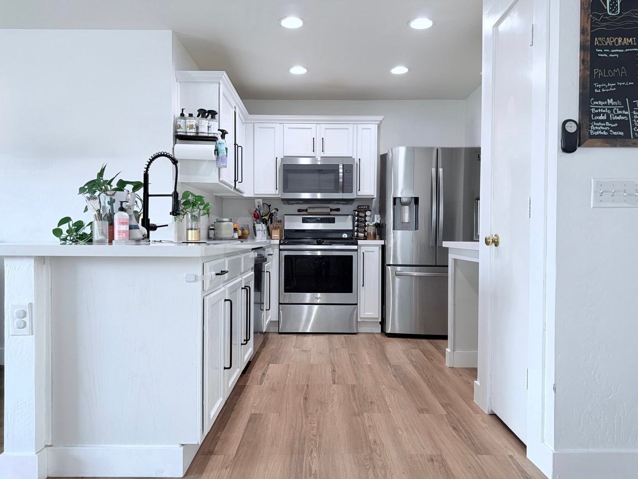 7029 S 31st Dr - Photo 5 of 20