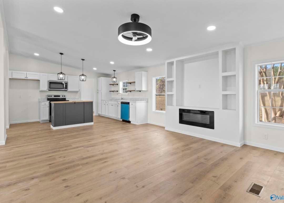 1051 Steger Rd - Photo 4 of 14