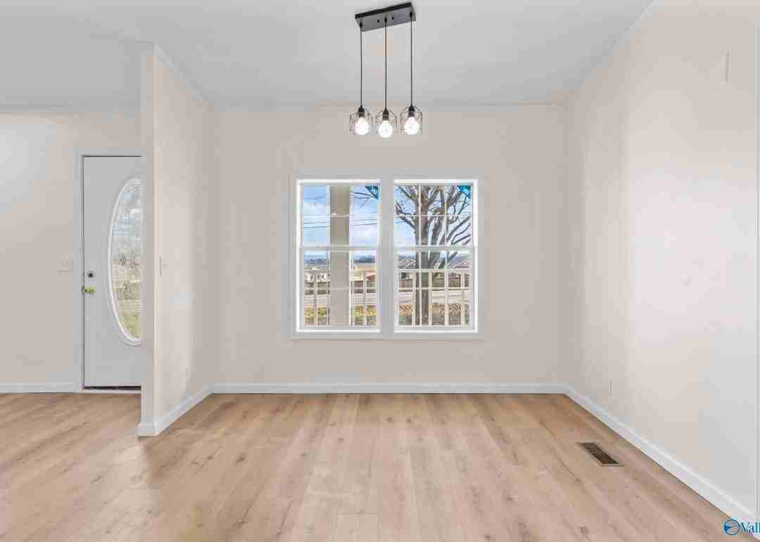1051 Steger Rd - Photo 6 of 14