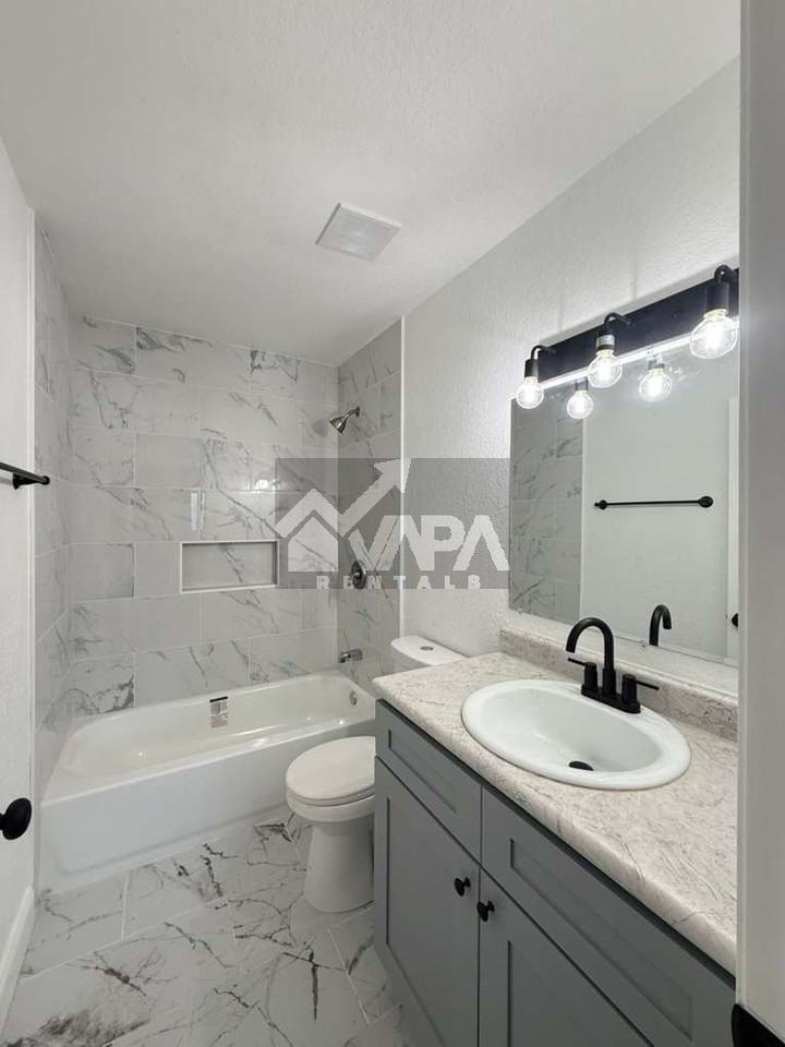 7923 Langport - Photo 7 of 16