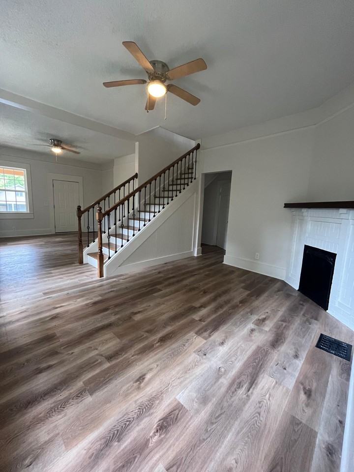 4909 Court M - Photo 2 of 13