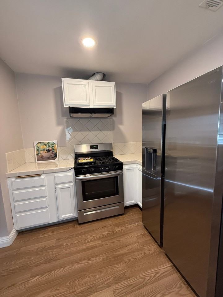 317 W Green St - Photo 6 of 11