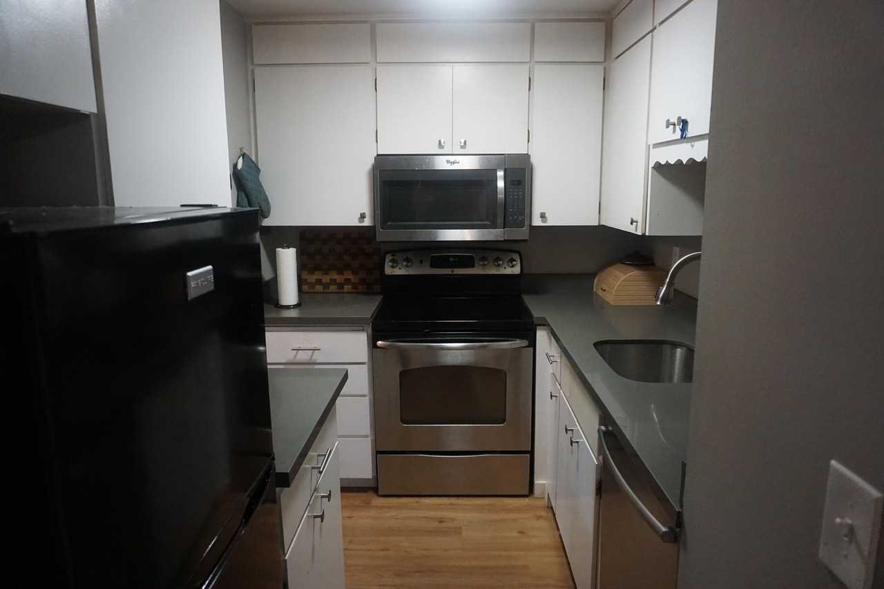 13700 37th Ave S #1 - Photo 7 of 15