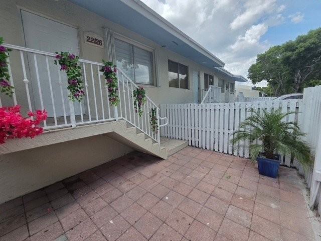 22126 Swave - Photo 2 of 20