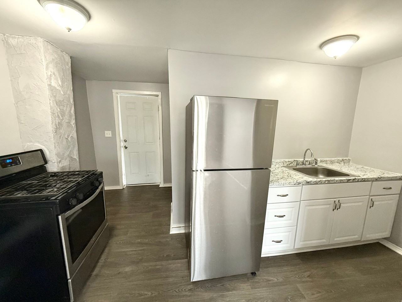 2345 2nd Ave #2G - Photo 5 of 10