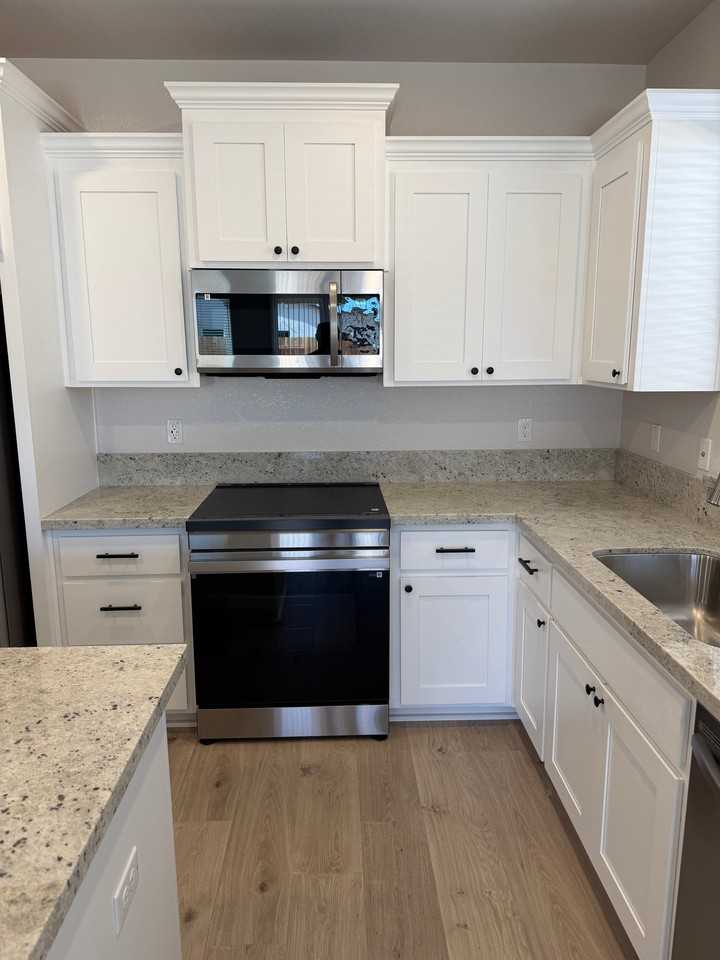 2704 Contour Way - Photo 4 of 19