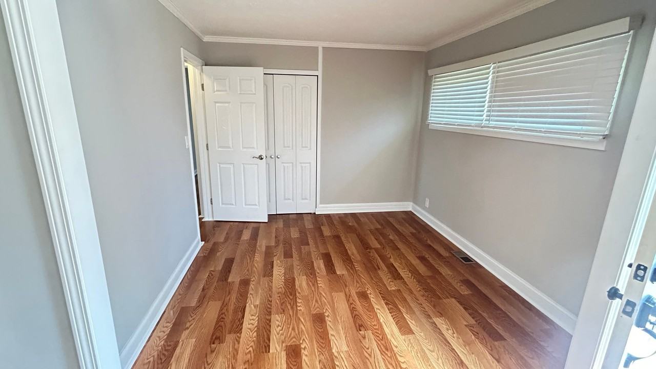 2110 Keeneland Blvd - Photo 4 of 10