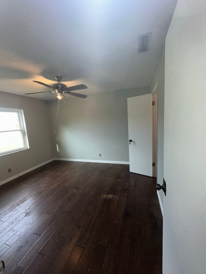 1309 Fairway Ave - Photo 7 of 22
