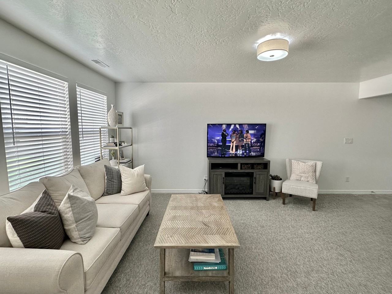 1721 Willow Way - Photo 5 of 18