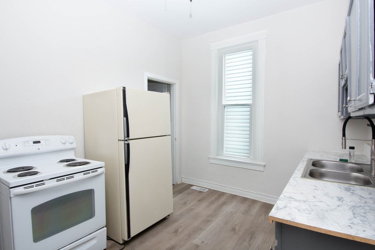 1710 Fairfax Ave #1710 - Photo 7 of 20