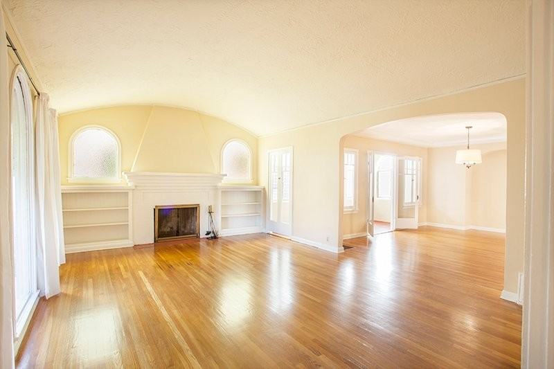 1936 N Hoover St - Photo 3 of 19