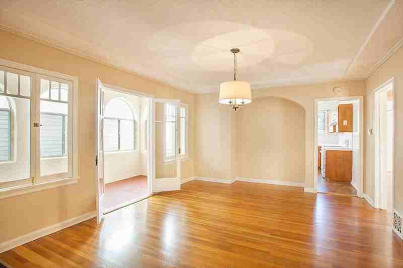 1936 N Hoover St - Photo 6 of 19