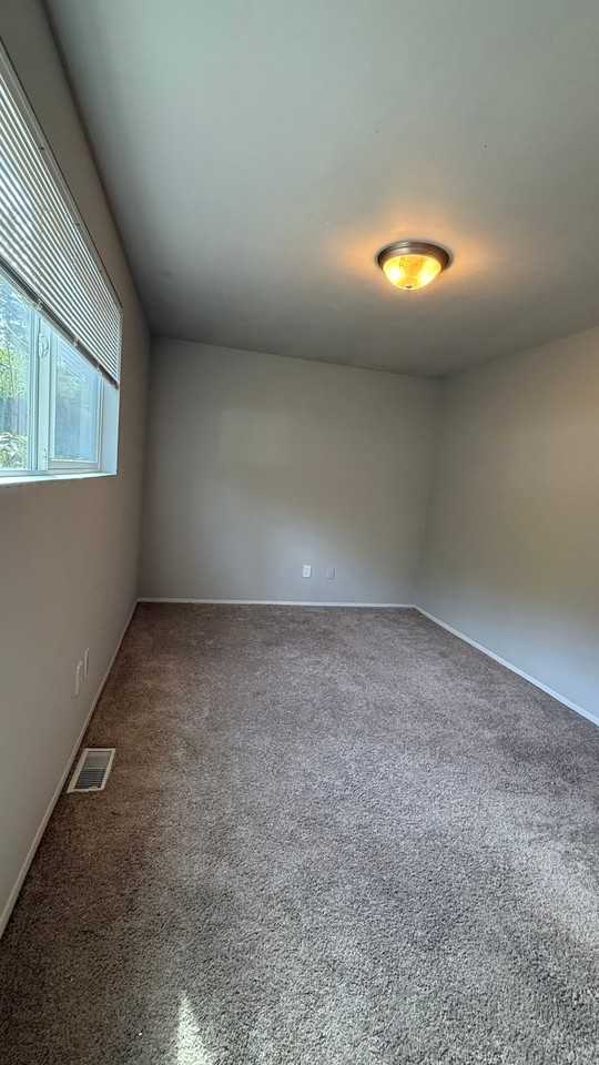5717 208th St Sw - Photo 7 of 14