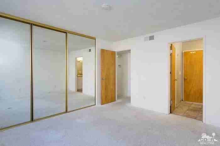 12260 Redbud Rd - Photo 4 of 20