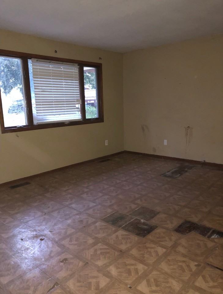 220 N Johnson St - Photo 7 of 13