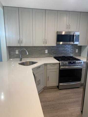 200 E Royal Palm Rd - Photo 4 of 8