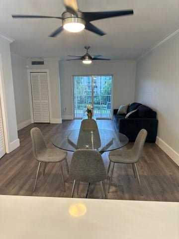 200 E Royal Palm Rd - Photo 7 of 8