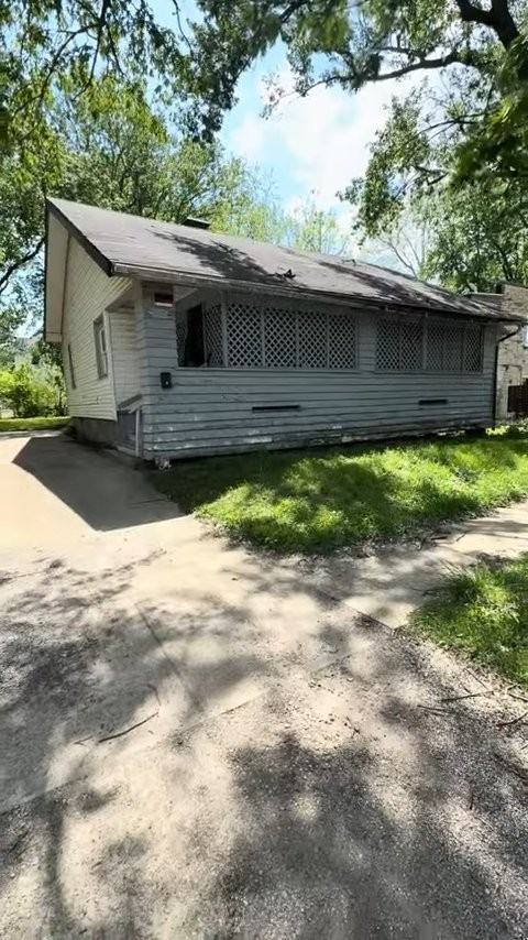 927 W North St - Photo 5 of 20