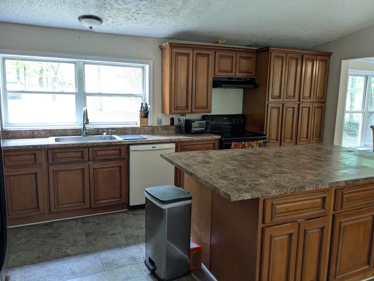 12527 Brimstone Trl - Photo 3 of 16