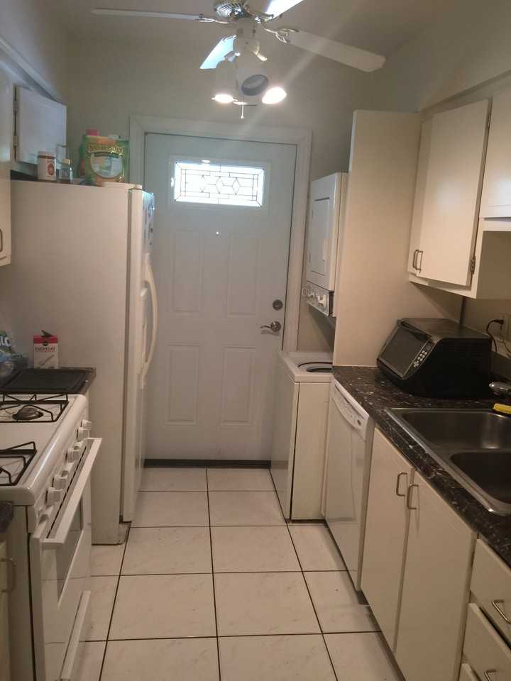 260 Sw 7th St - Photo 2 of 20