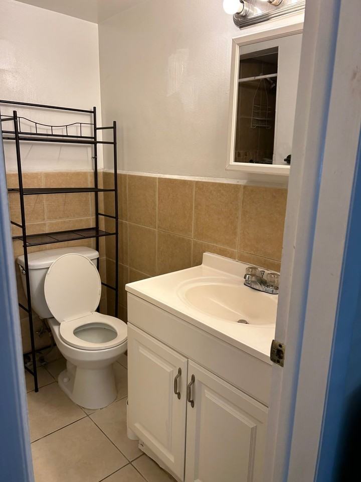 260 Sw 7th St - Photo 6 of 20