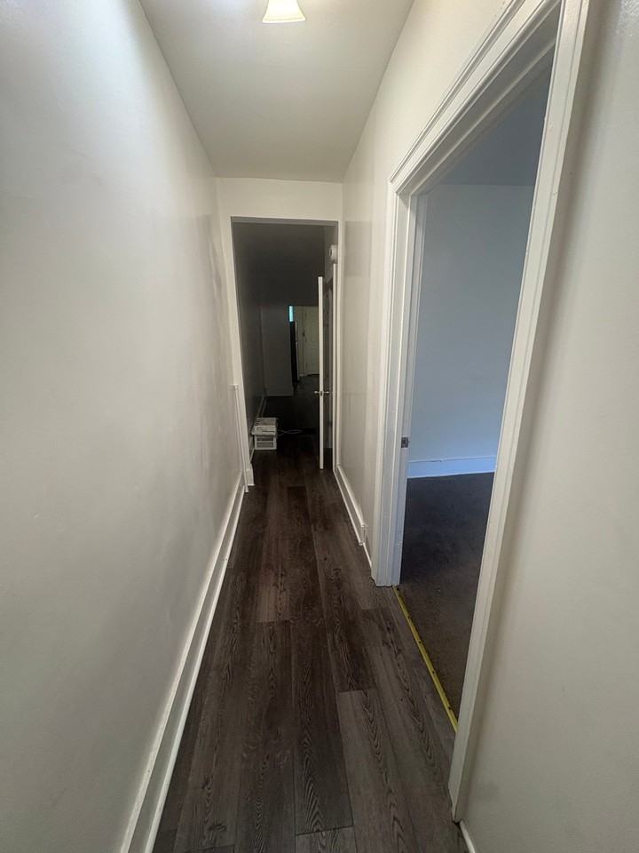 1617 N Warwick Ave - Photo 4 of 16