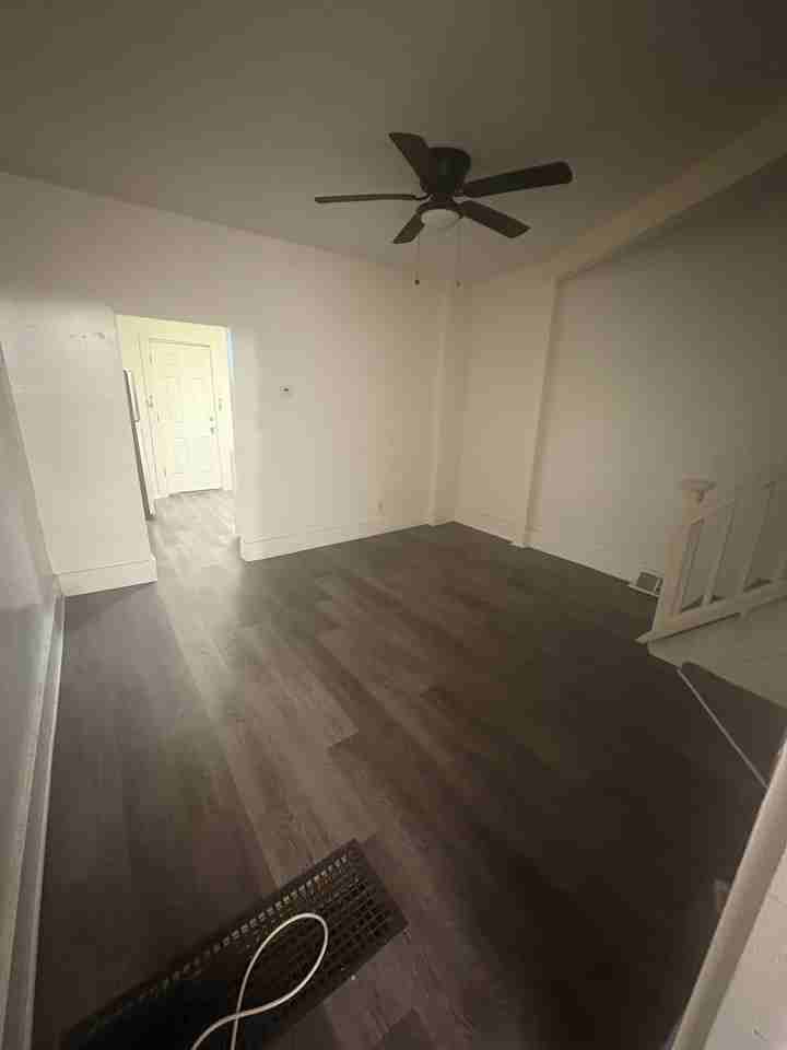 1617 N Warwick Ave - Photo 5 of 16