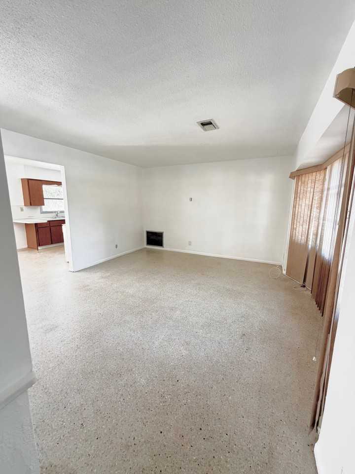 2612 68th Ave N - Photo 2 of 13