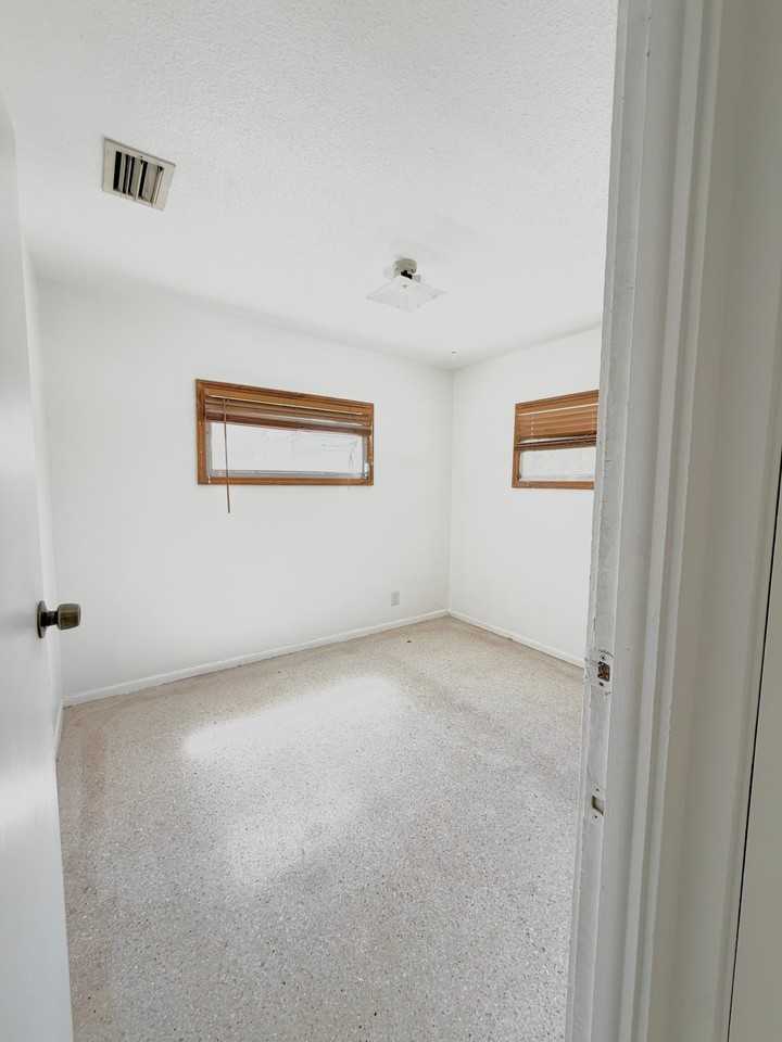 2612 68th Ave N - Photo 7 of 13