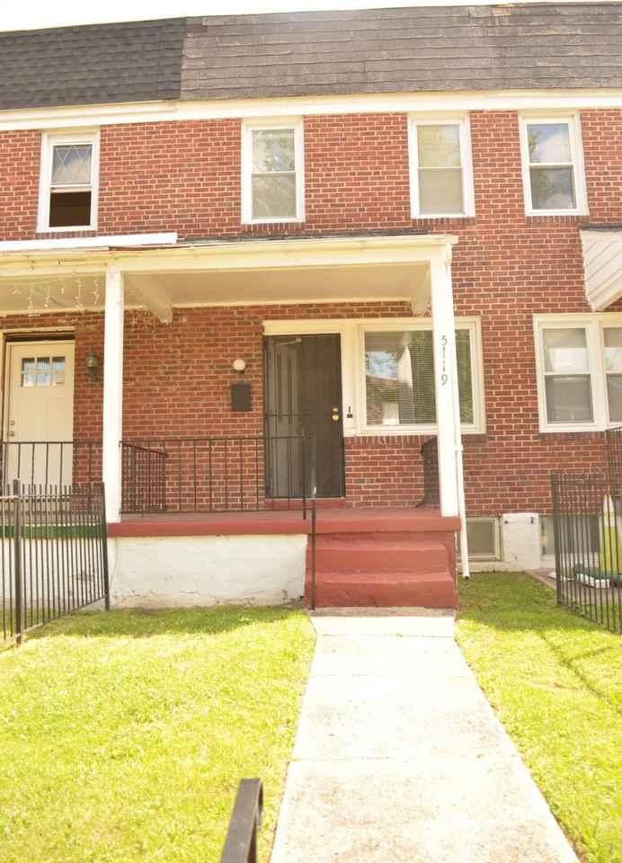 5119 Nelson Ave - Photo 2 of 10