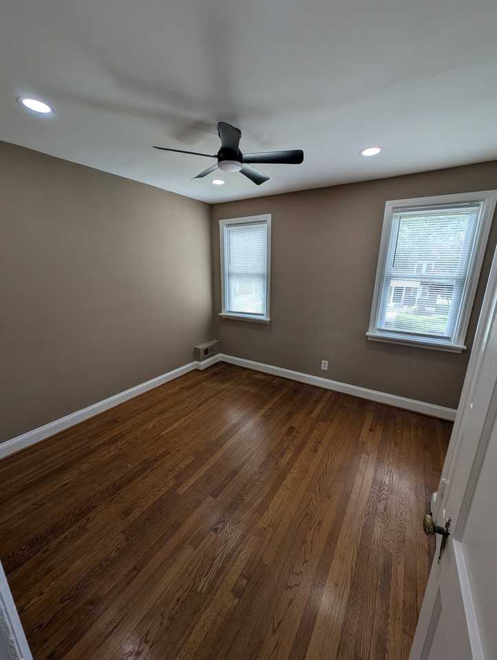 5119 Nelson Ave - Photo 7 of 10