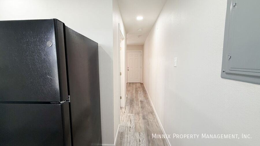 5438 40th St. - 5438 40th St. #3 - Photo 4 of 10