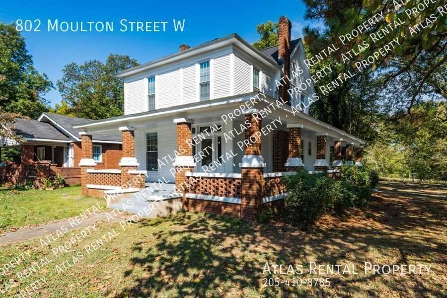 802 Moulton St W - Photo 2 of 24