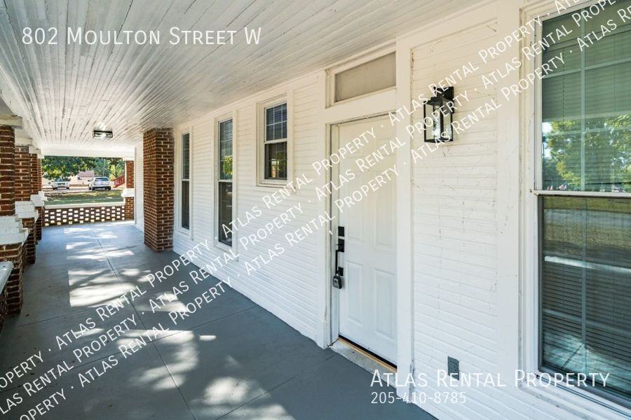 802 Moulton St W - Photo 6 of 24