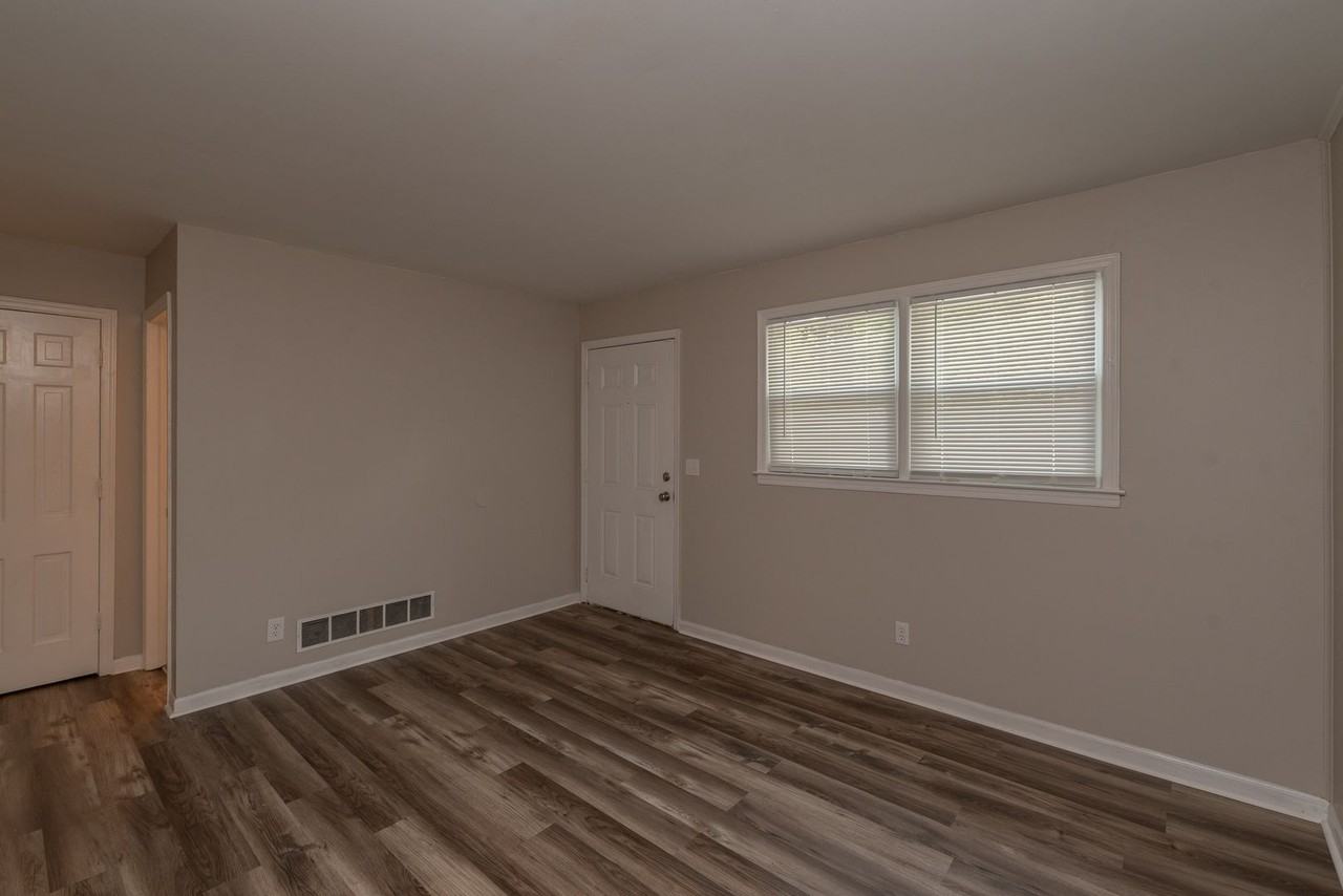Johns Road Apartments - Photo 3 of 35