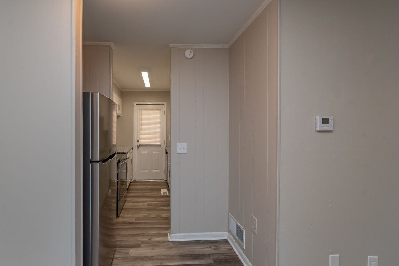 Johns Road Apartments - Photo 4 of 35