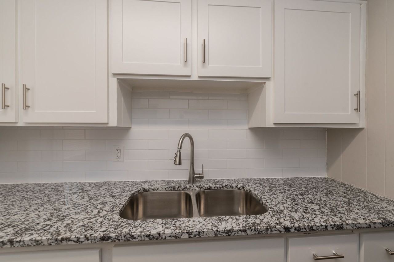 Johns Road Apartments - Photo 7 of 35