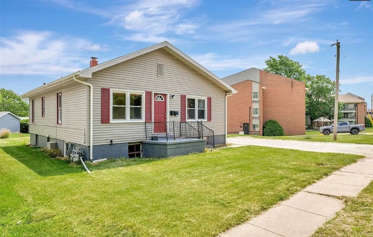 1506 Philo Road. Unit B - Photo 3 of 17