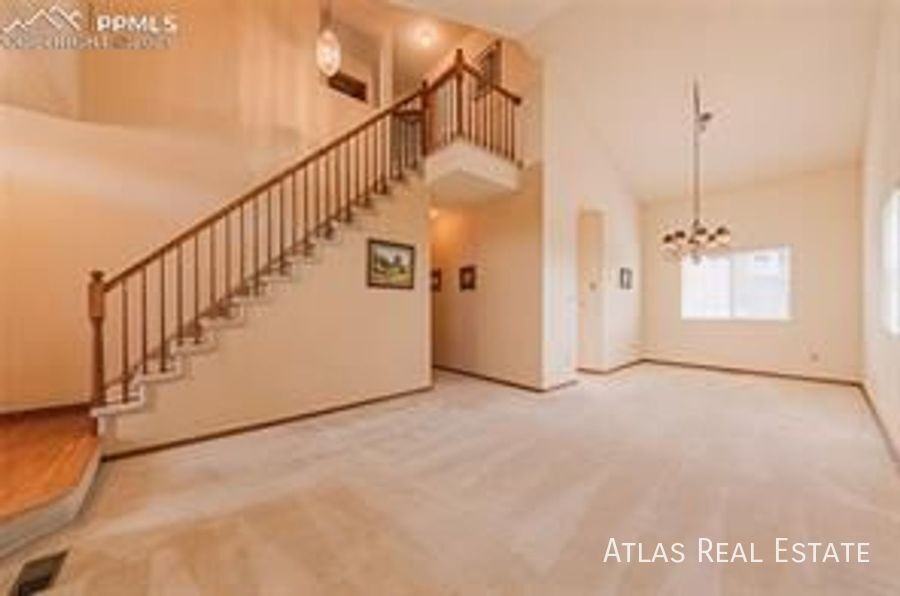 8407 Wilmington Dr - Photo 2 of 19